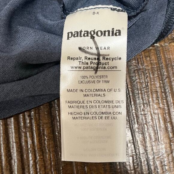 Patagonia Women’s Responsibili-Tee Cover Up Blue Sz Small - Picture 6 of 9